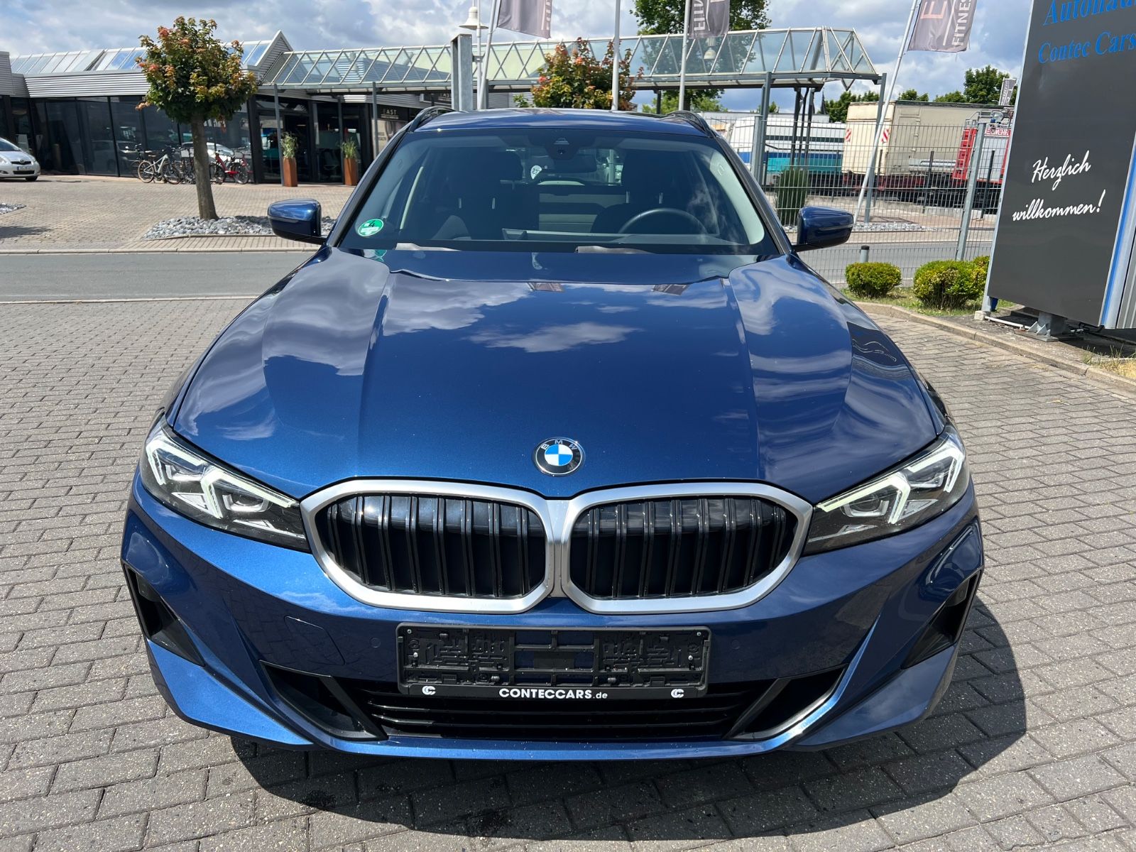 BMW 320 d Touring xDrive - Samsaru's Car Outlet