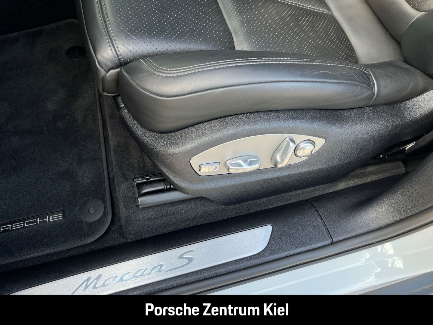 Porsche Macan S Standheizung BOSE Luftfederung 21-Zoll