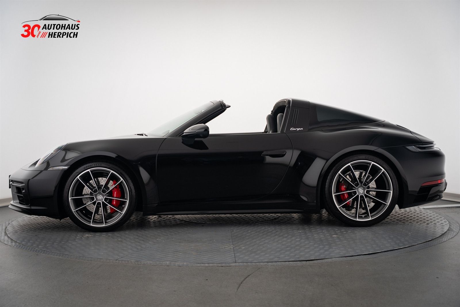 Porsche 992 .1 Targa 4S SportDesign Lift Matrix HAL Inno