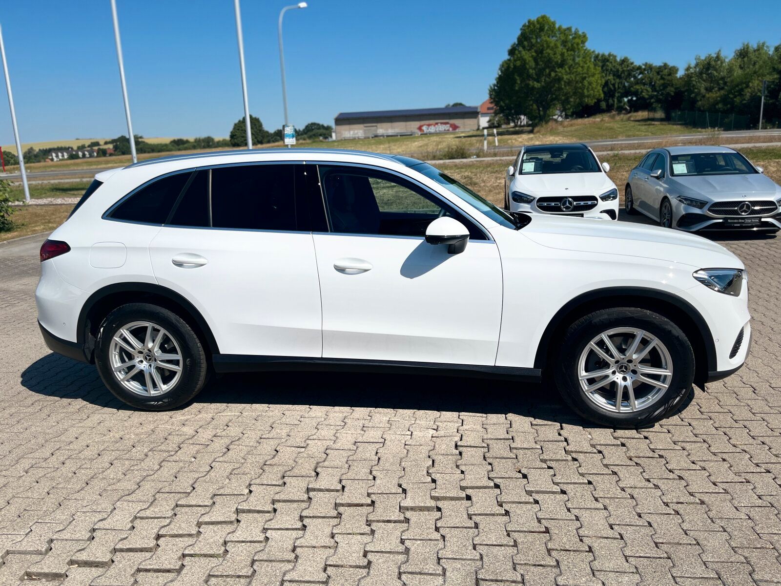Mercedes-Benz GLC 220 d 4M Avantgarde - Samsaru's Car Outlet
