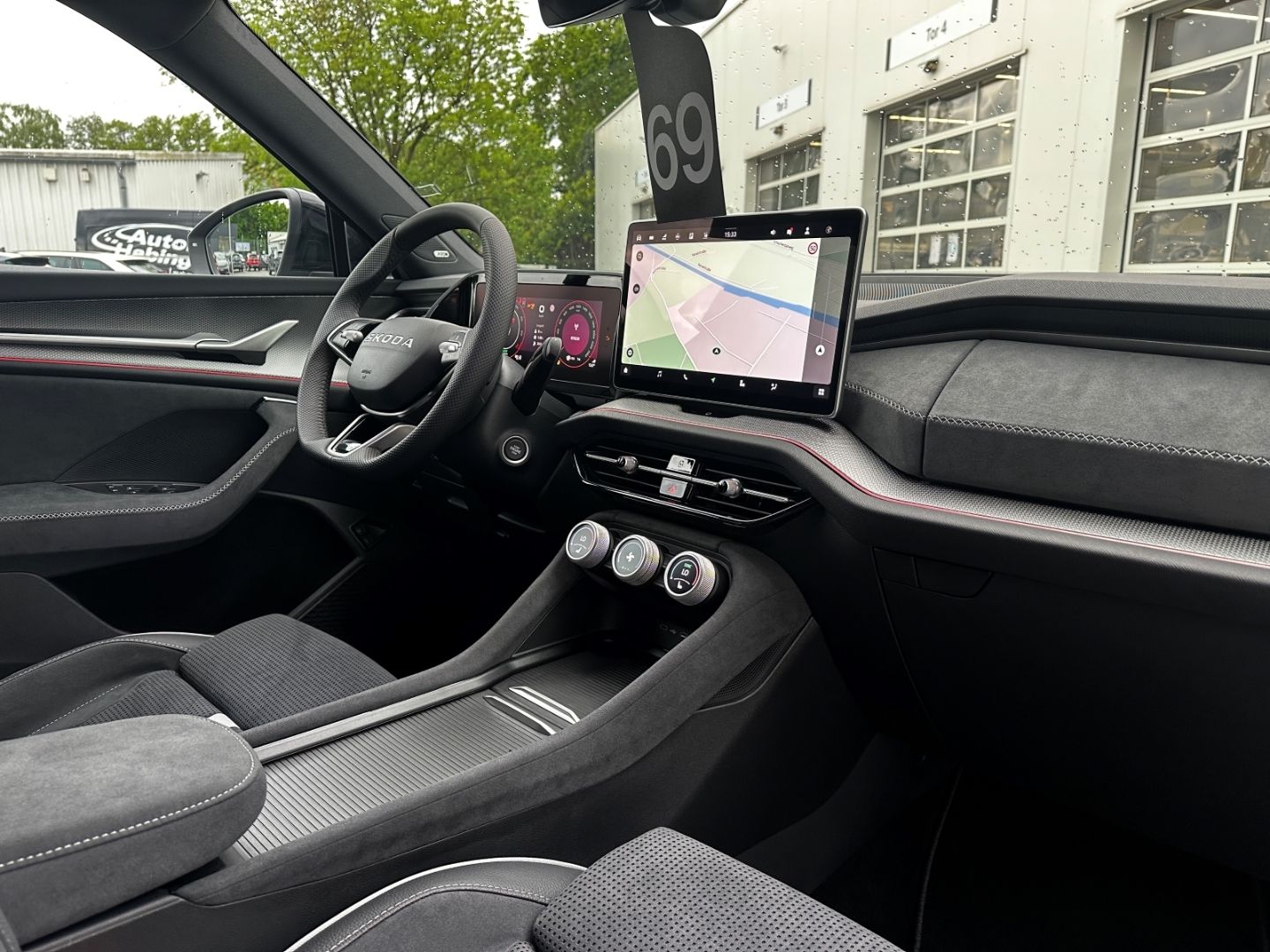 Skoda Kodiaq II 1.5 TSI iV DSG Sportline DCC AHK Matri