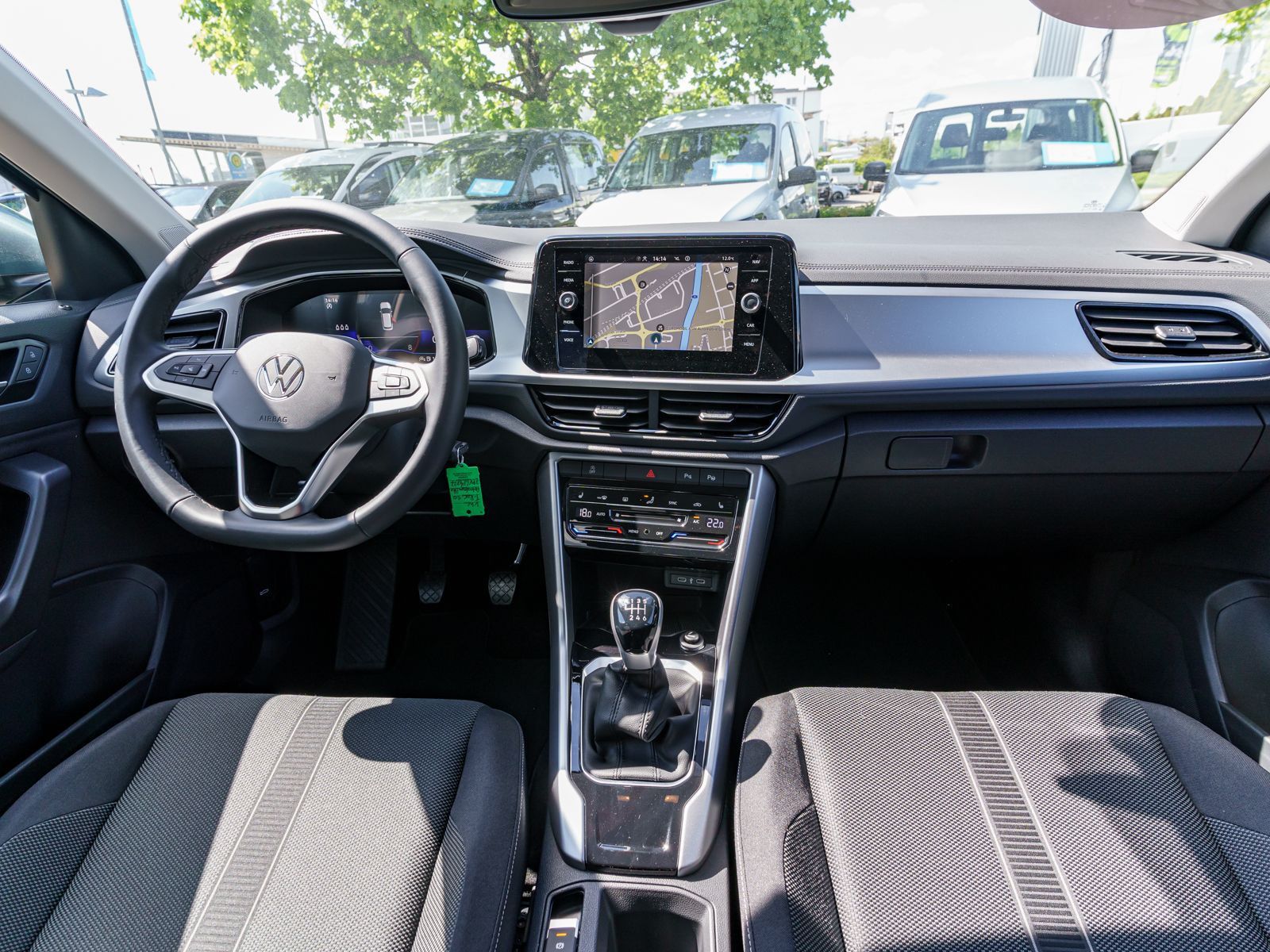 Volkswagen T-Roc Life 1.0TSI - Samsaru's Car Outlet