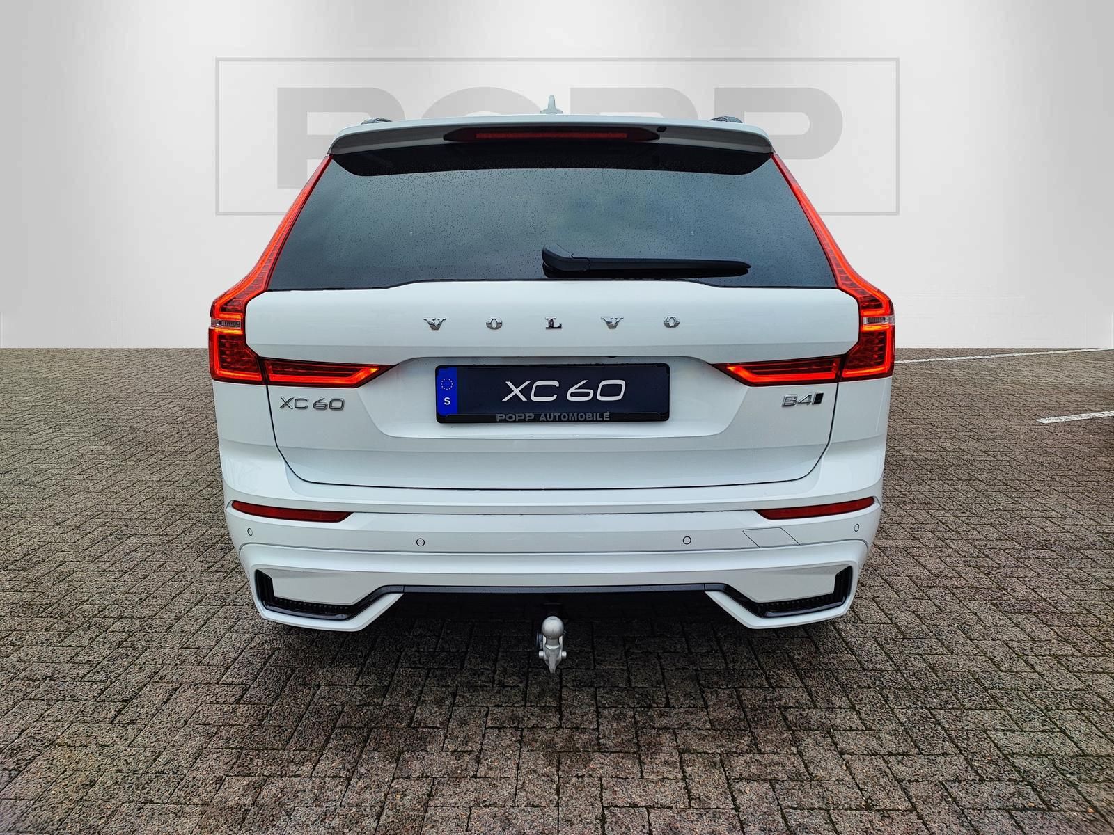 Volvo XC60 B4 AWD Plus Dark 4xSHZ ACC AHK FHZ H/K STHZ
