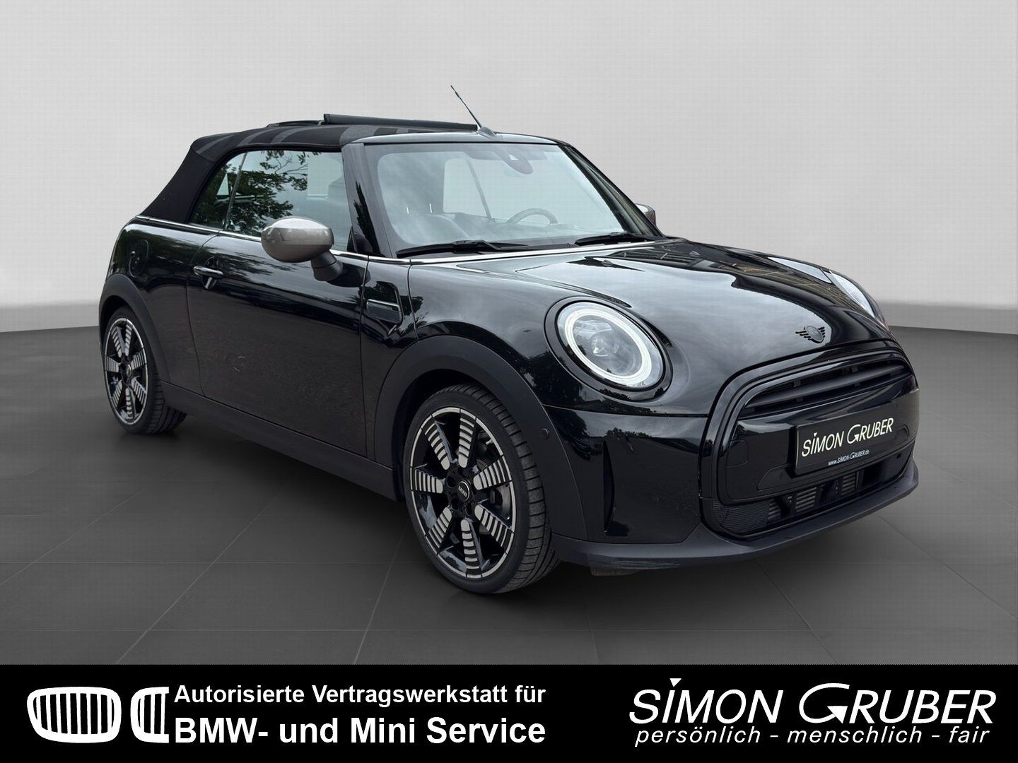 MINI Cabrio Cooper Premium+ - Samsaru's Car Outlet