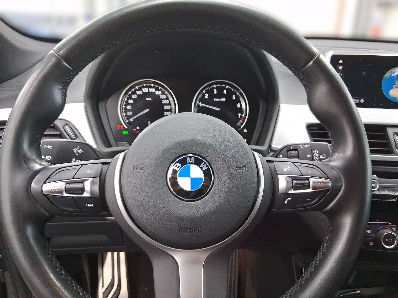 BMW X1 xDrive25e MSportpaket - Samsaru's Car Outlet