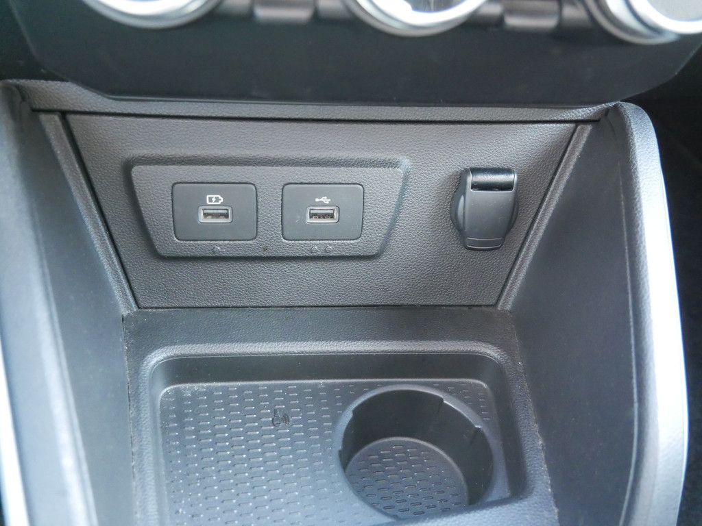 Dacia Duster Prestige TCe 100 ECO-G 2WD - Samsaru's Car Outlet