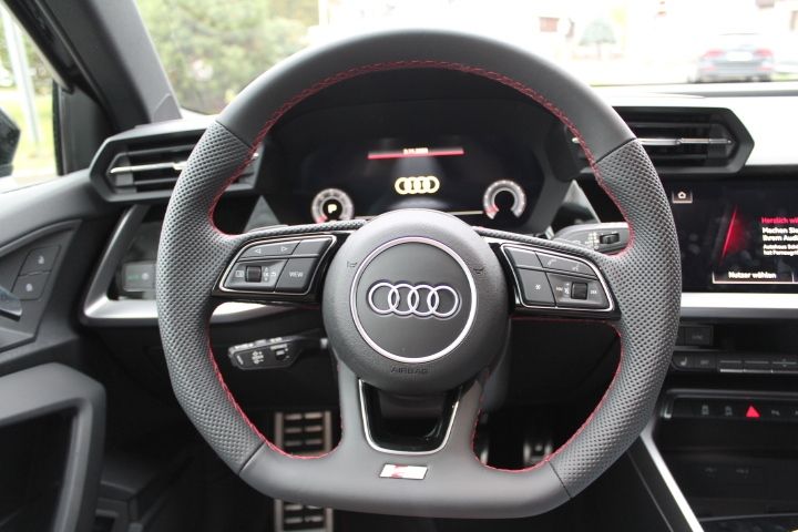 Audi A3 Sportback 35 TDI S-Line - Samsaru's Car Outlet