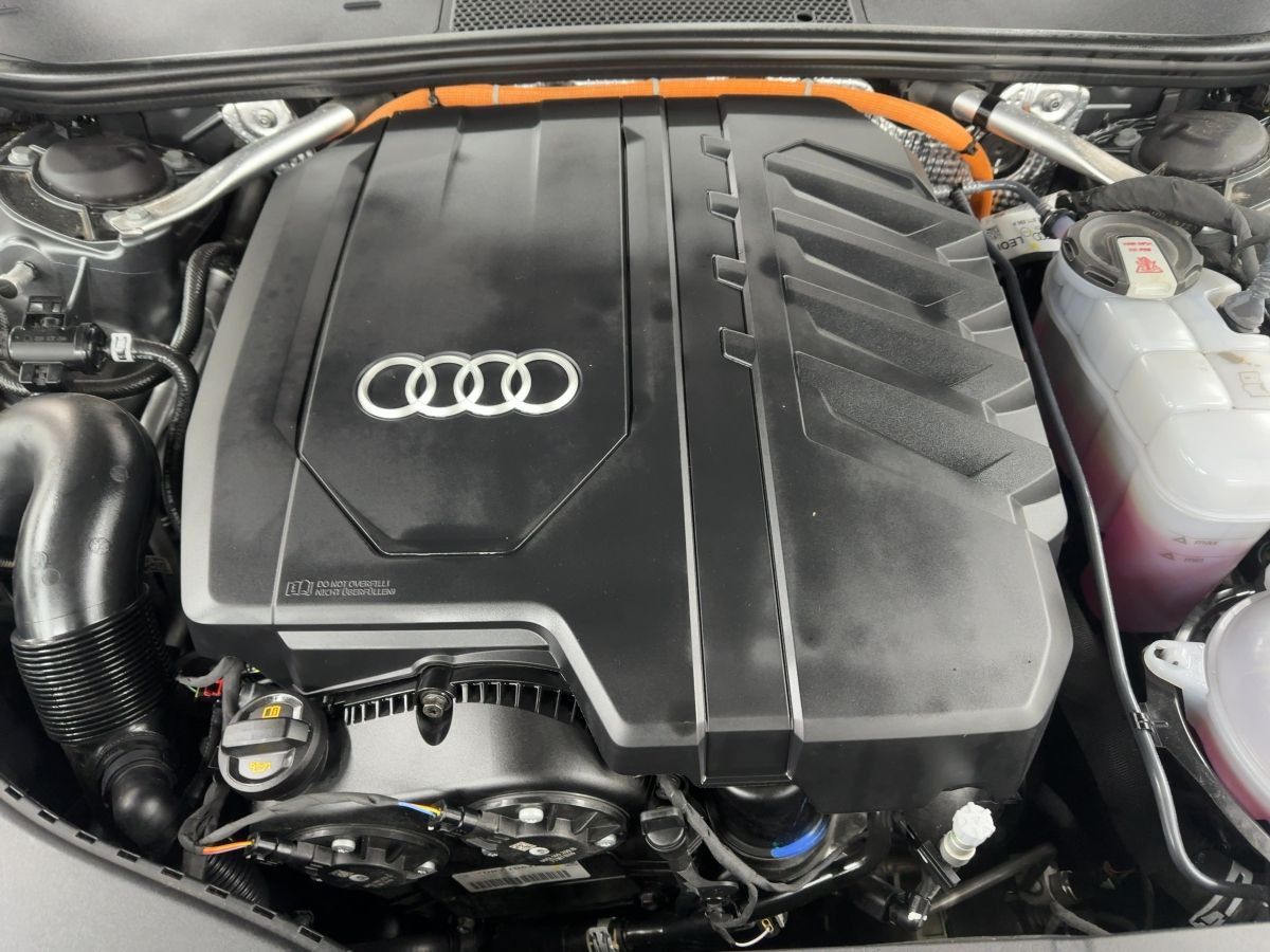 Audi A6 S-line TFSIe quattro S-tronic|MATRIX|B&O|AHK|