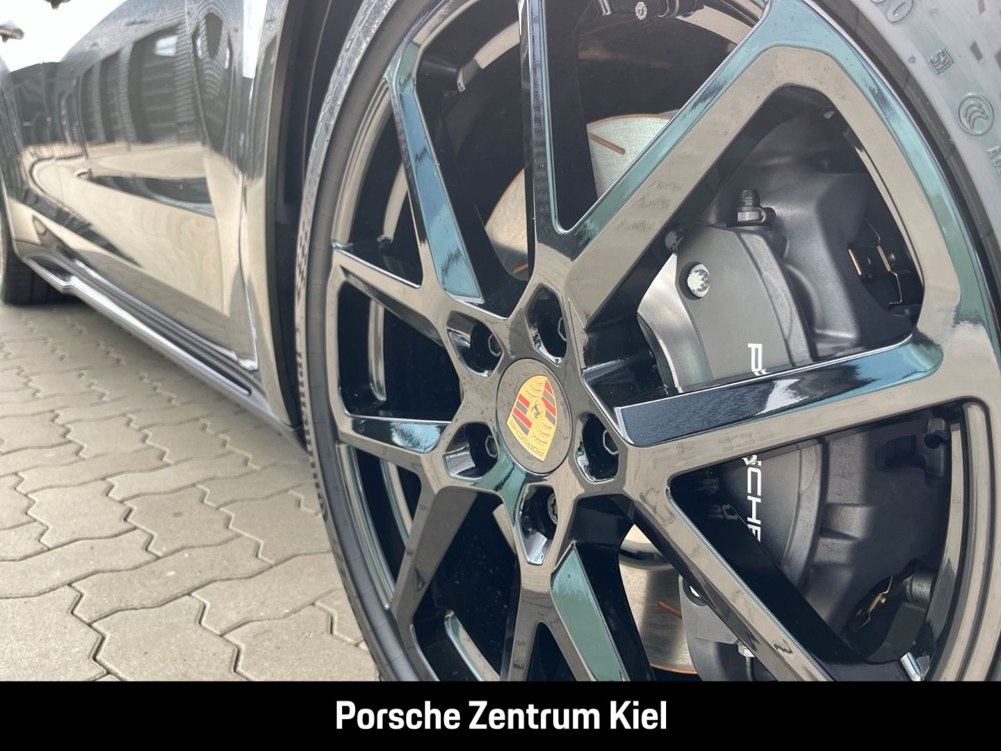 Porsche Panamera 4 E-Hybrid HA-Lenkung InnoDrive HUD