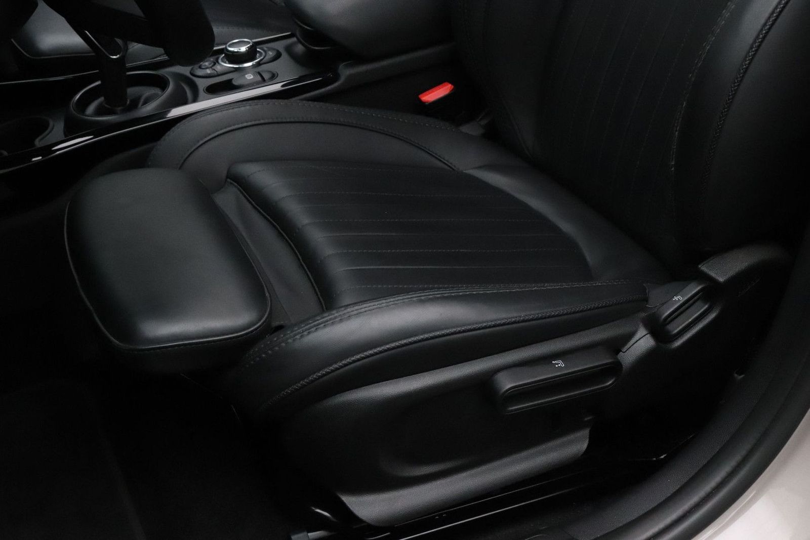MINI John Cooper Works Clubman Mini 2.0 JCW ALL4 - Samsaru's Car Outlet