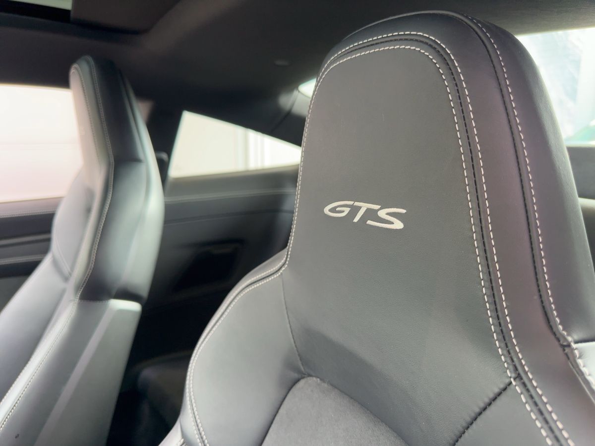 Porsche 911 Carrera 4 GTS - Samsaru's Car Outlet
