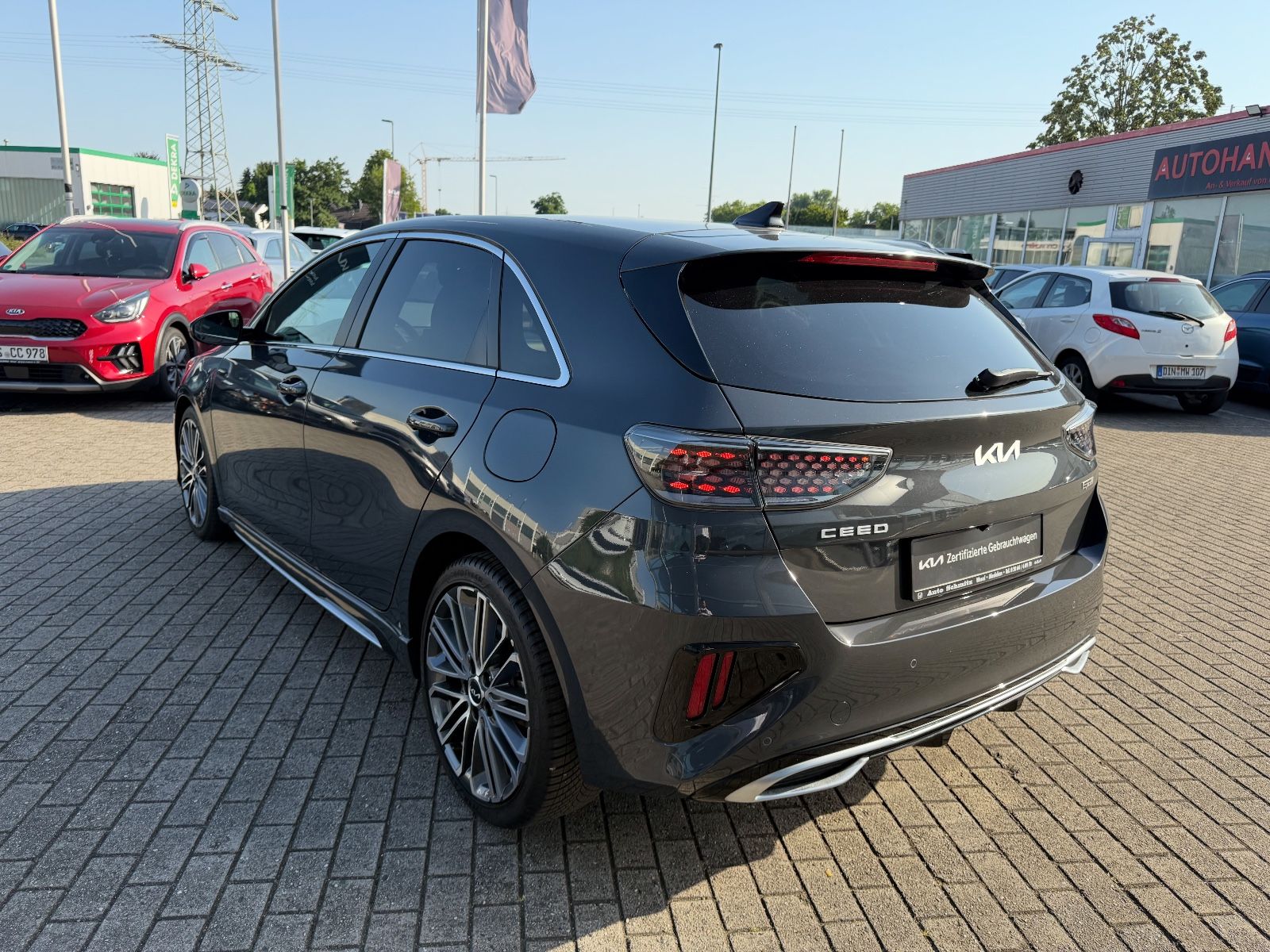 Kia Ceed 1.5T GT - Samsaru's Car Outlet
