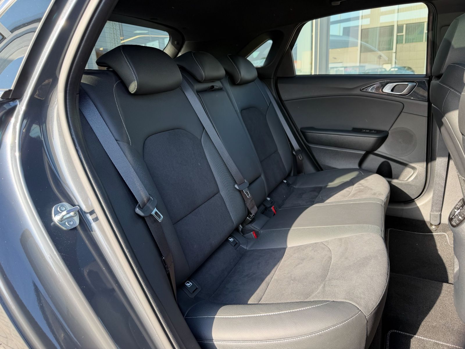Kia Ceed 1.5T GT - Samsaru's Car Outlet