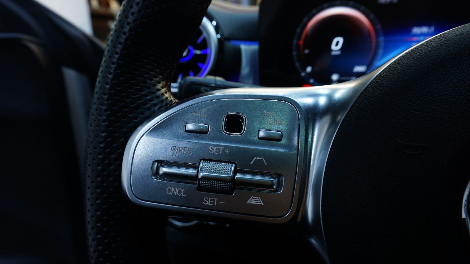 Mercedes-Benz CLA 200 Shooting Brake 4MATIC - Samsaru's Car Outlet