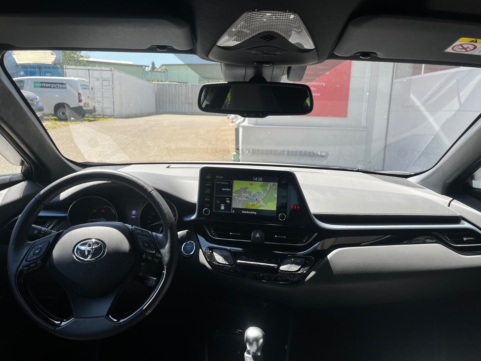 Toyota C-HR Hybrid - Samsaru's Car Outlet