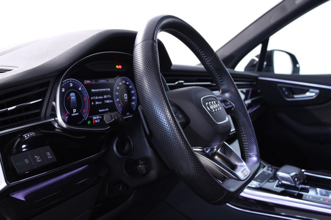 Audi Q7 Q7 S LINE 50 TDI QUATTRO S LINE 29.7l Mild Hybrid Diesel Automata