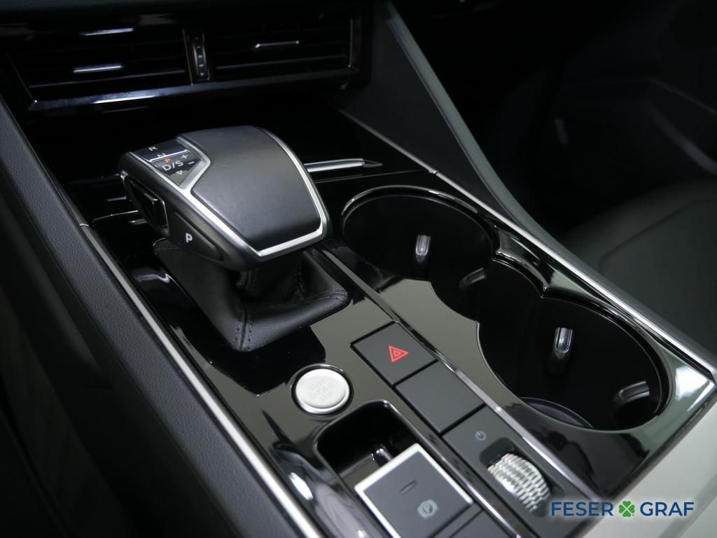 Volkswagen Touareg 3.0 TDI Elegance DSG R-line/4x4/AHK/Rear