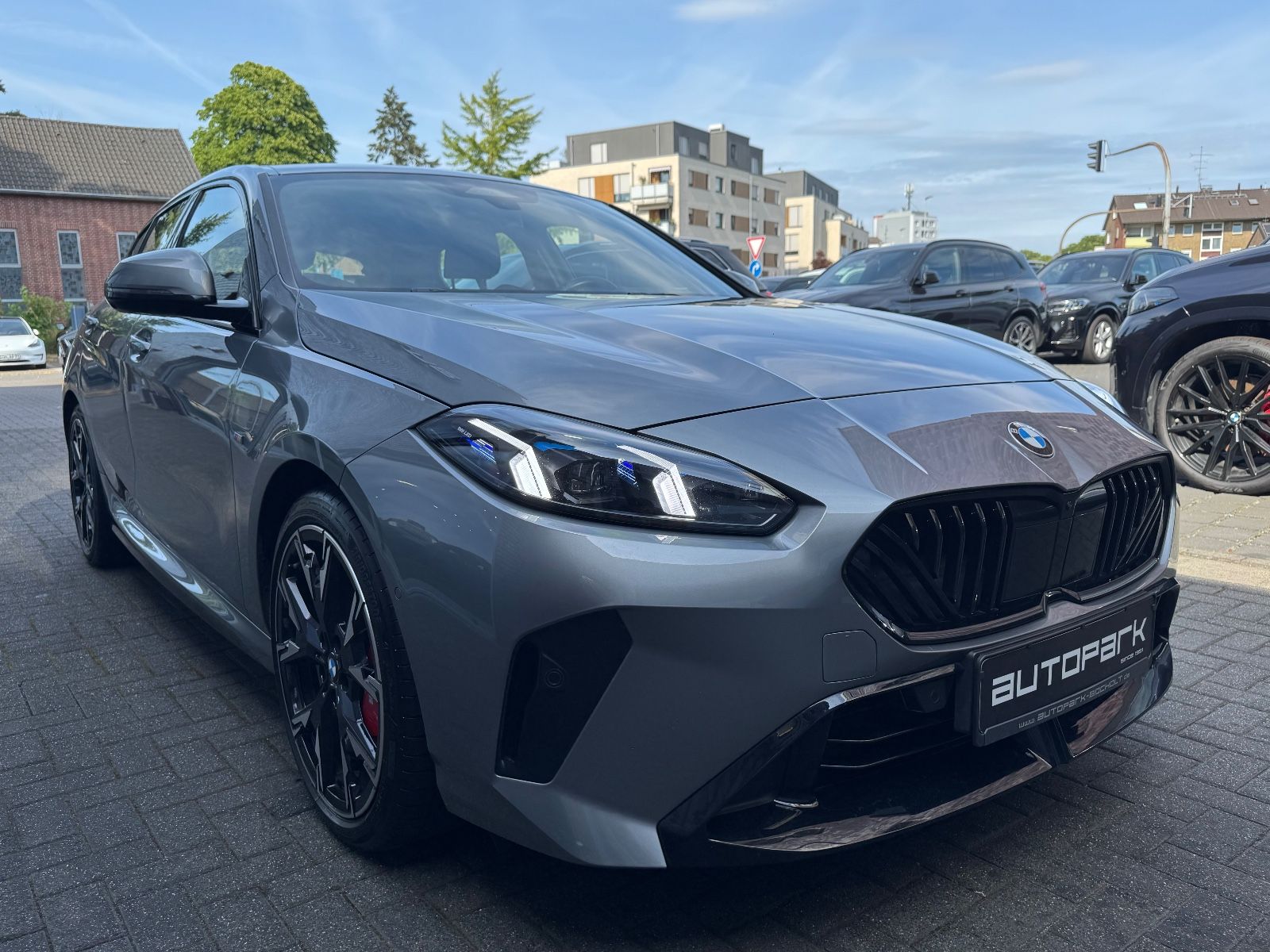 BMW 120i M SPORT PRO HEADUP 360° ACC Innovation 8xLM