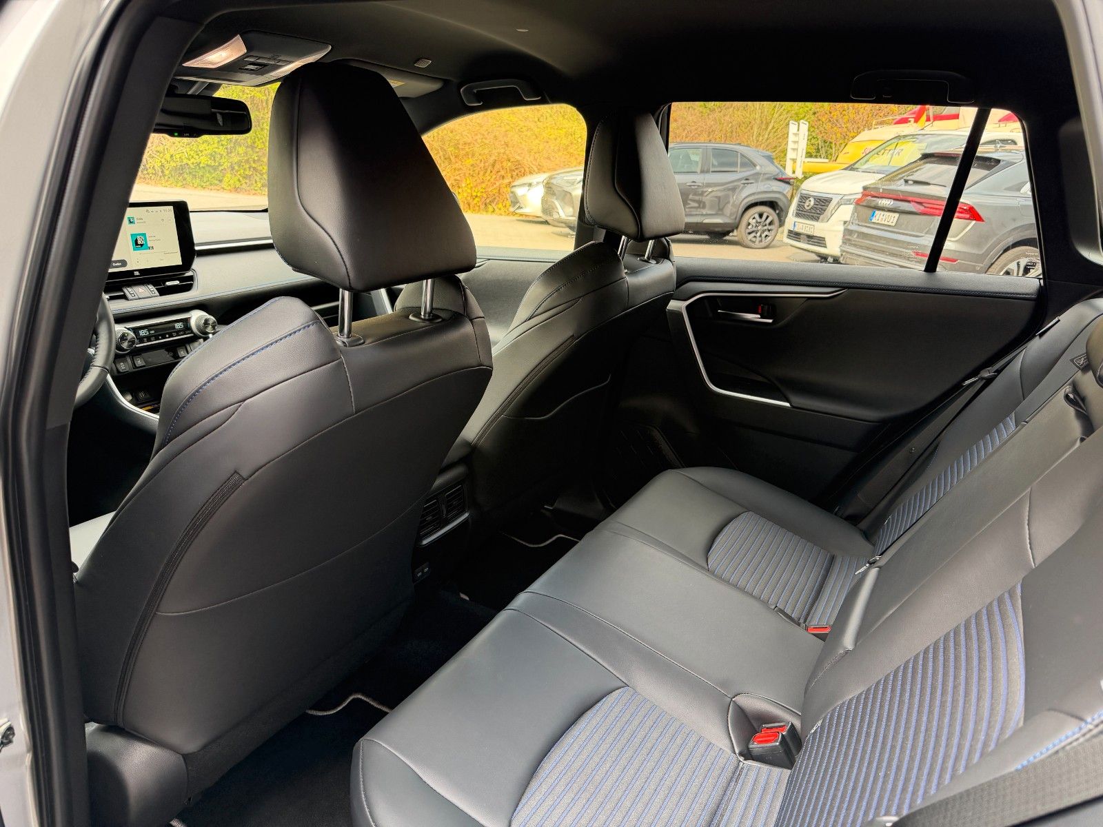 Toyota RAV 4 2.5 Hybrid 4x2 Style VOLL JBL+360°+LEDER