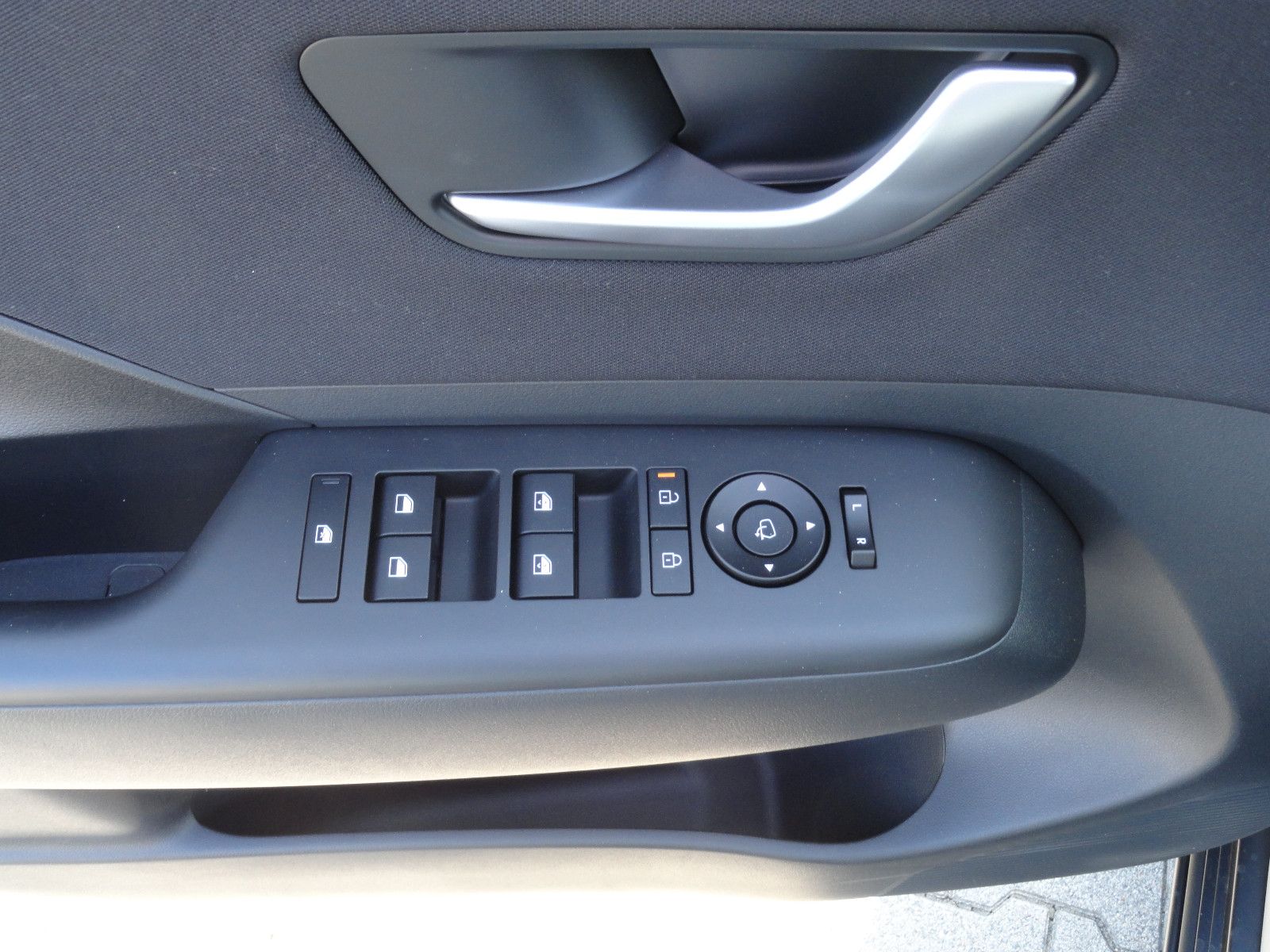 Hyundai KONA 1.6 T-GDI Prime - Samsaru's Car Outlet