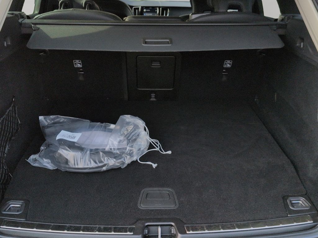 Volvo XC60 T8 AWD Plus Dark+BusinessPak+HUD+HarmanKard