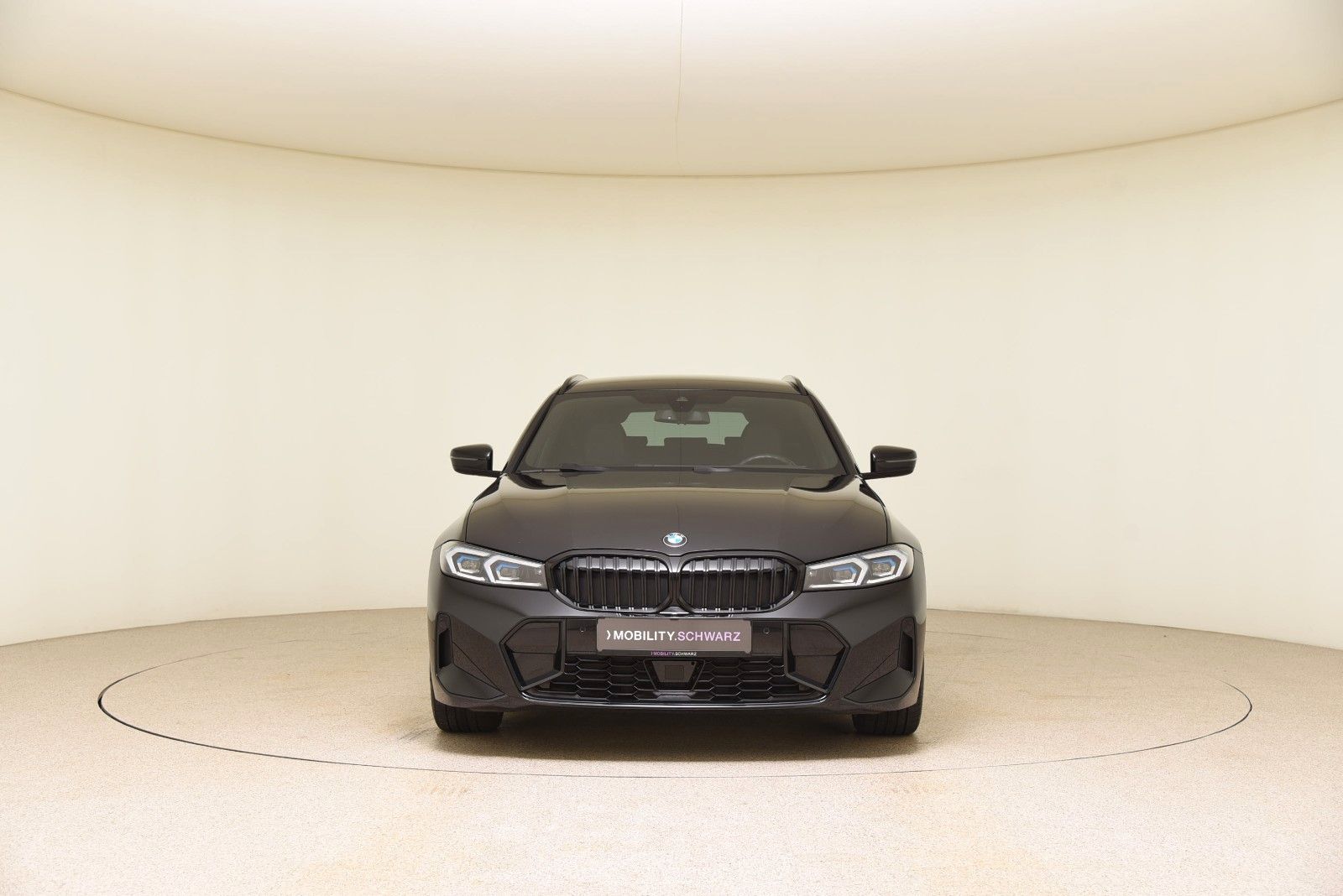 BMW 320d Touring xDrive M Sport - Samsaru's Car Outlet