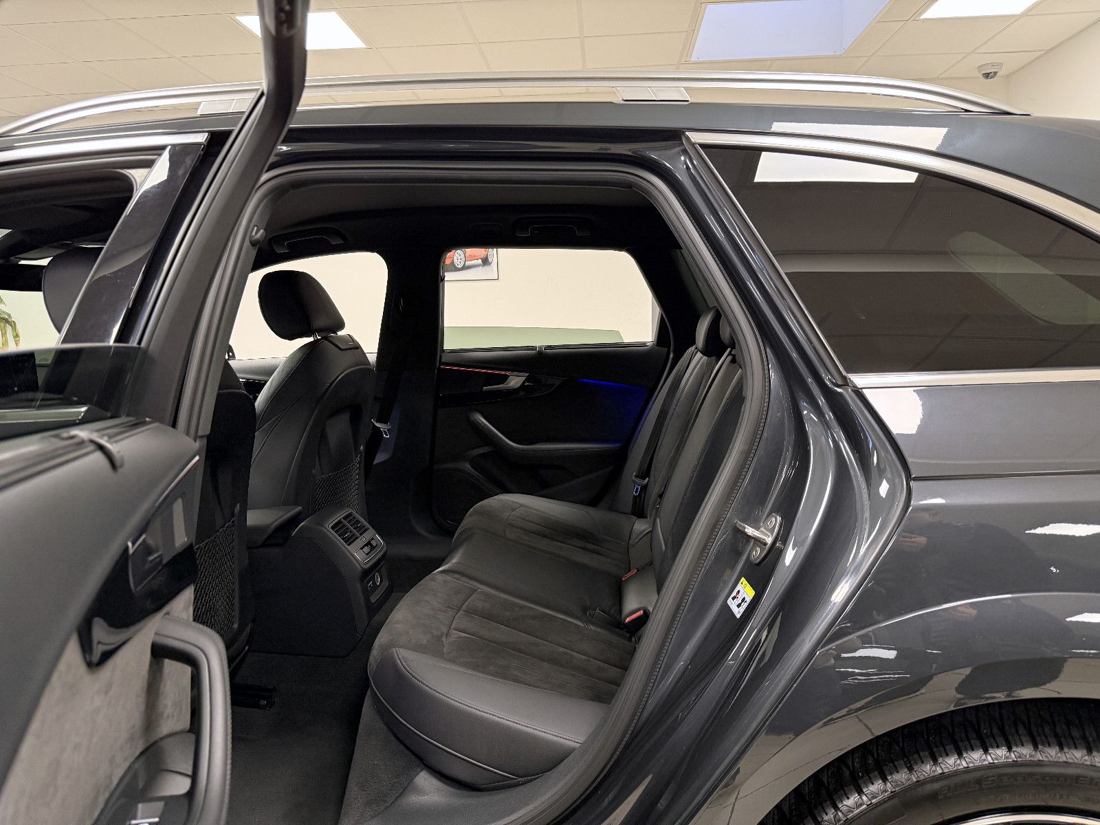 Audi A4 Allroad Quattro 45 TFSI *AHK*ACC*HUD*Matrix