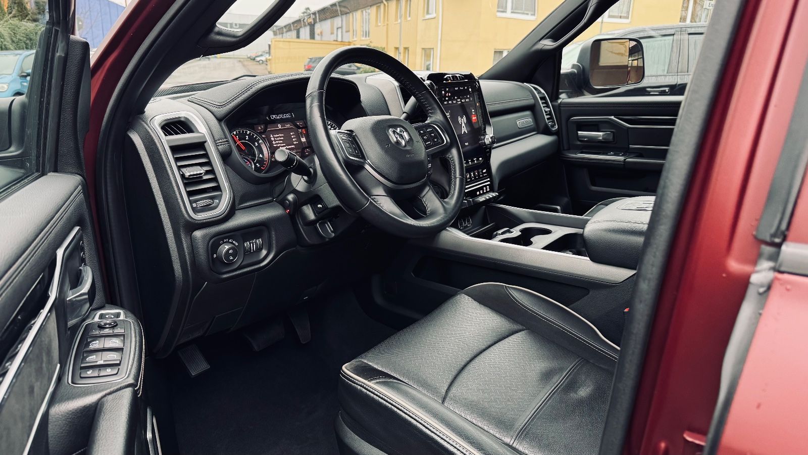 Dodge LIMITED*2500*6,7L DIESEL*BÜGEL*NAVI*AHK*GARANTIE