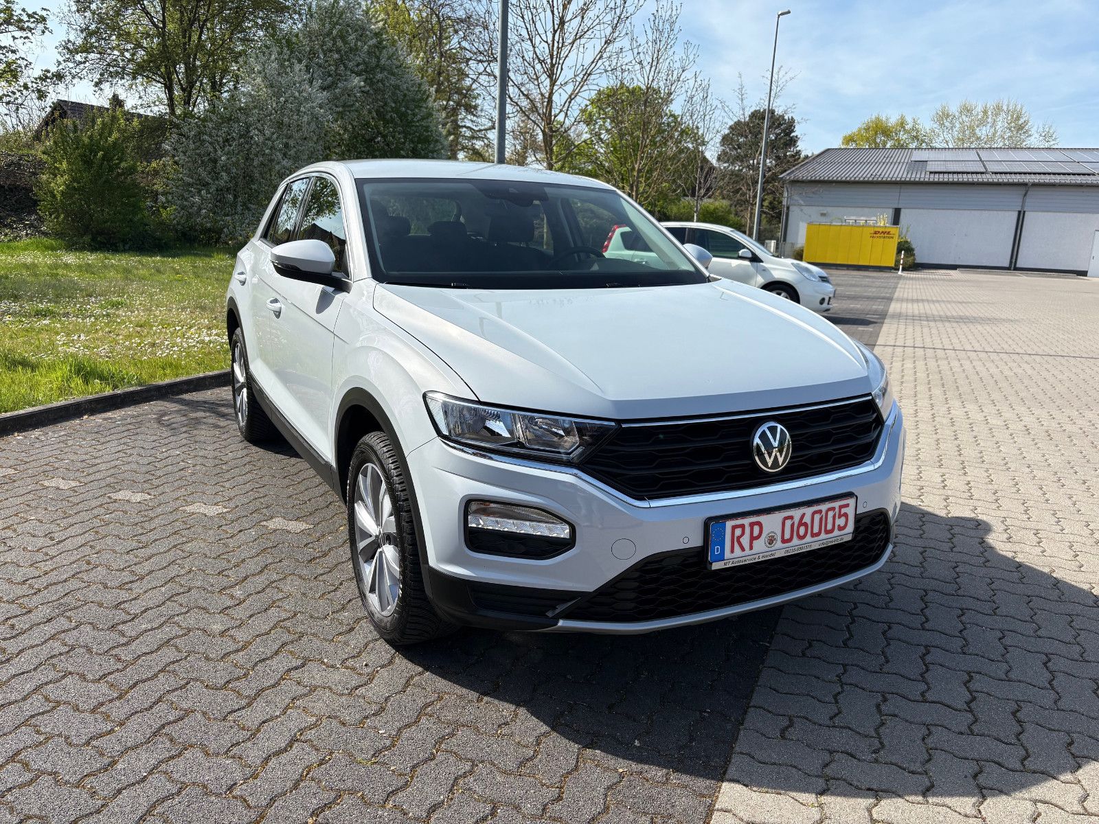 Volkswagen T-Roc Style - Samsaru's Car Outlet
