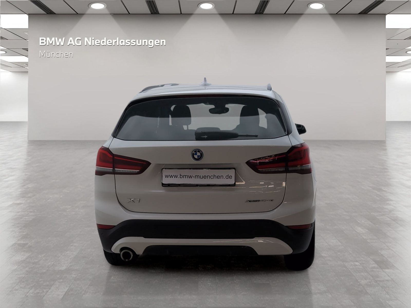 BMW X1 xDrive25e Sport Line - Samsaru's Car Outlet