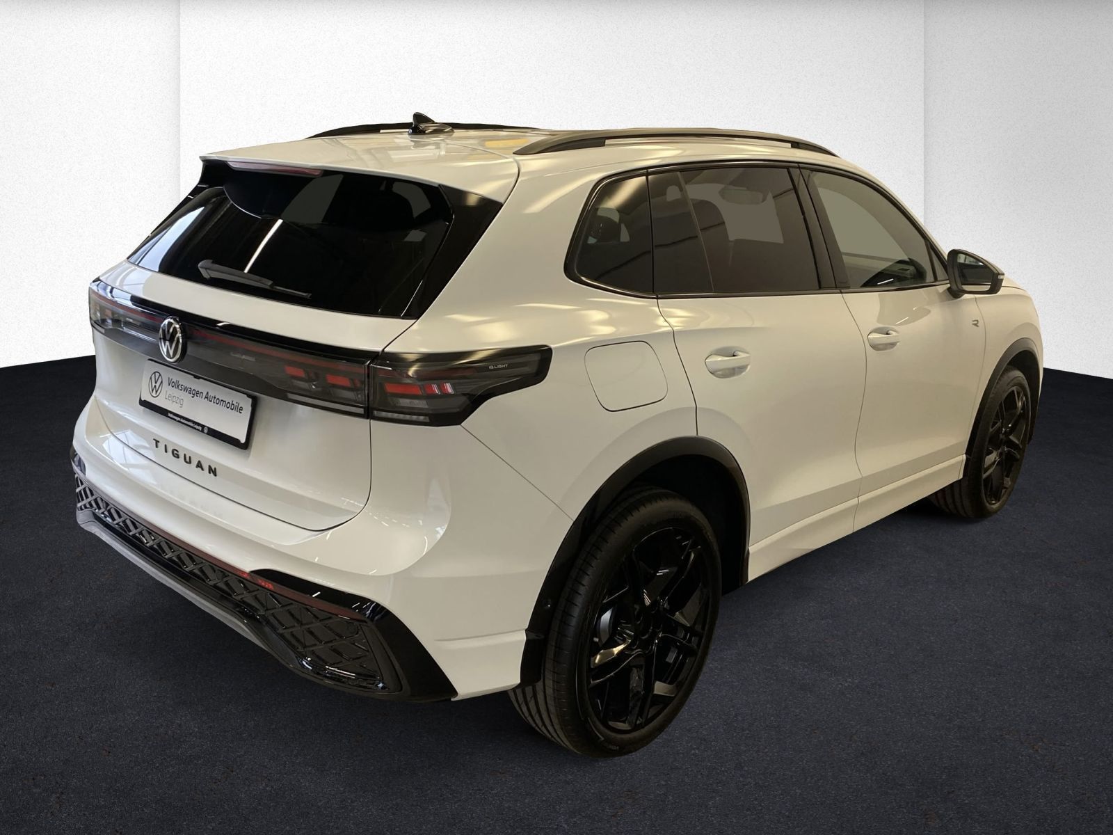 Volkswagen Tiguan R-Line 1.5 l eHybrid 200 kW AHK*PSD*SOUND