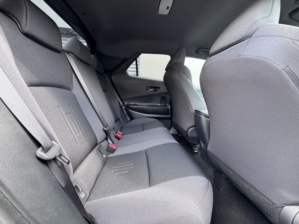 Toyota C-HR 1.8 Hybrid FWD Team Deutschland