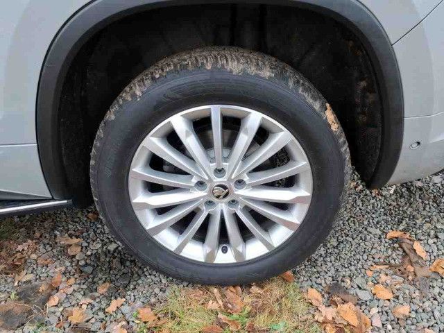 Skoda Kodiaq 2.0 TDI DSG Sportline 4x4 AHK Pano PDC RF