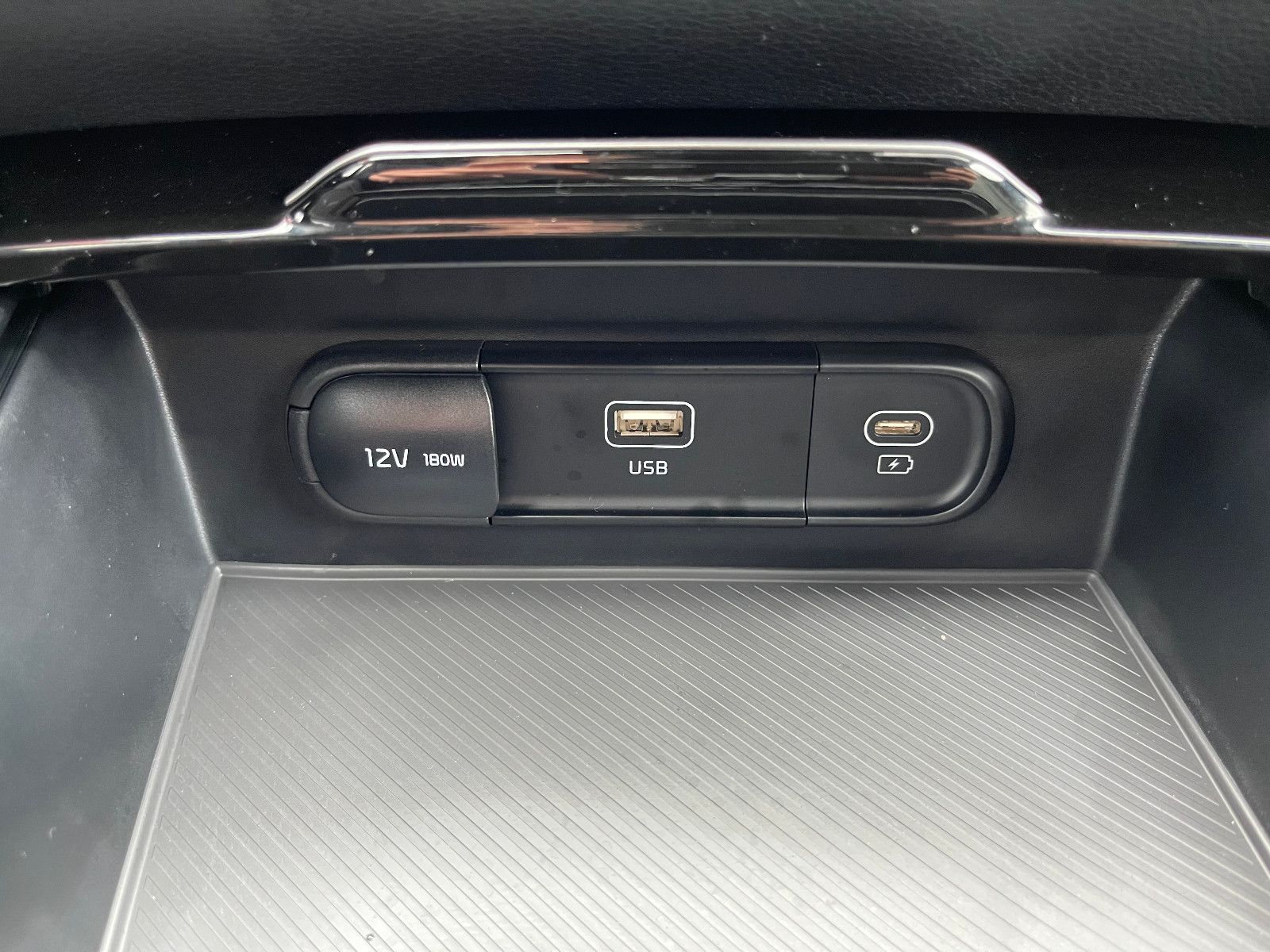 Kia Sportage 1.6T 160 Nightline AWD - Samsaru's Car Outlet