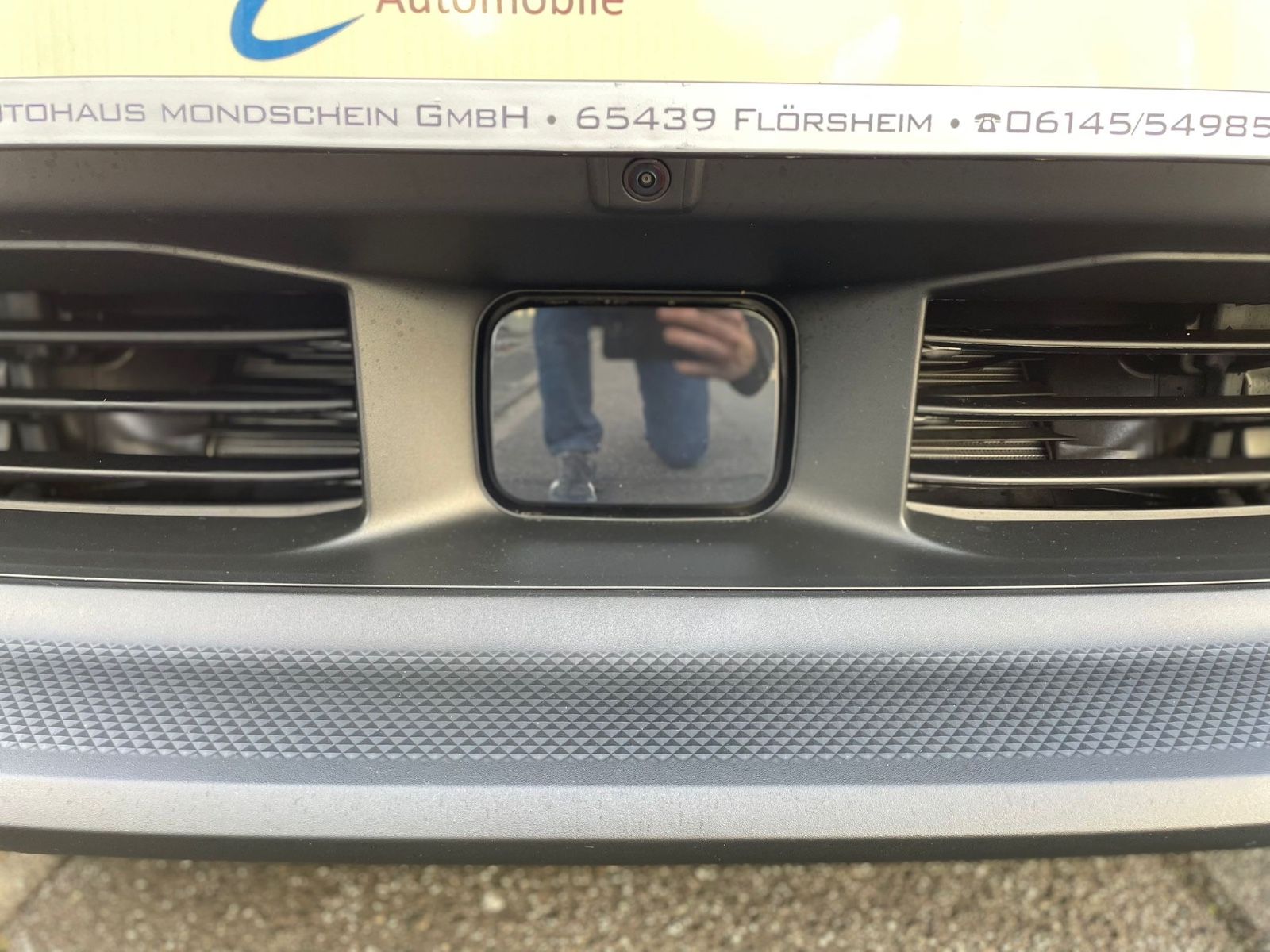 Porsche Macan 4 - Samsaru's Car Outlet