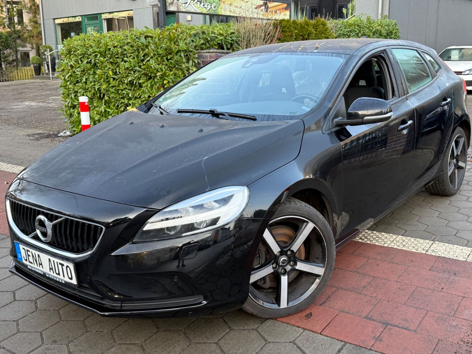 Volvo V40 Momentum 1 Vorbesitzer R.Kamera SHZ