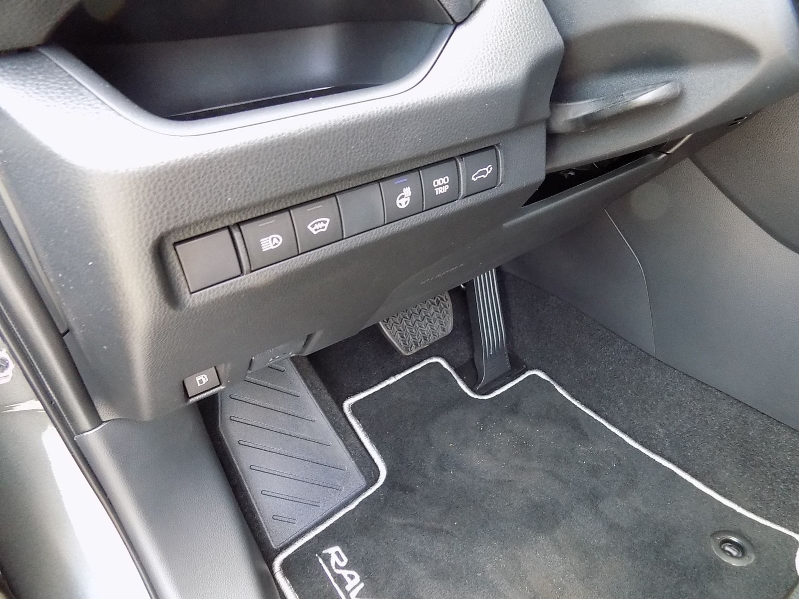 Toyota RAV4 2.5 l Hybrid 4x2 - Samsaru's Car Outlet