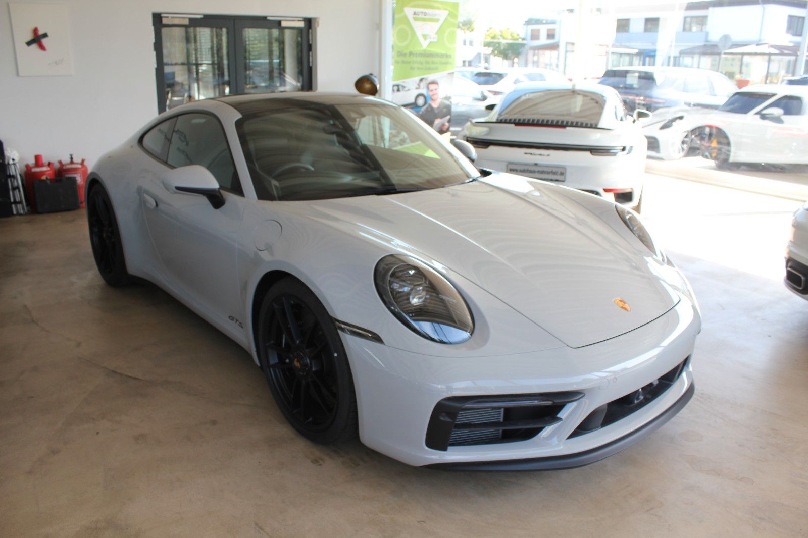 Porsche 992 Carrera 4 GTS RHD/ACC/Sportabgas/Lift/S-Dach