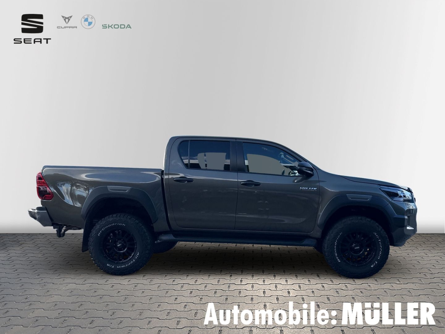 Toyota Hilux 2.8 D-4D Double Cab Invincible 4x4 BFGoodr