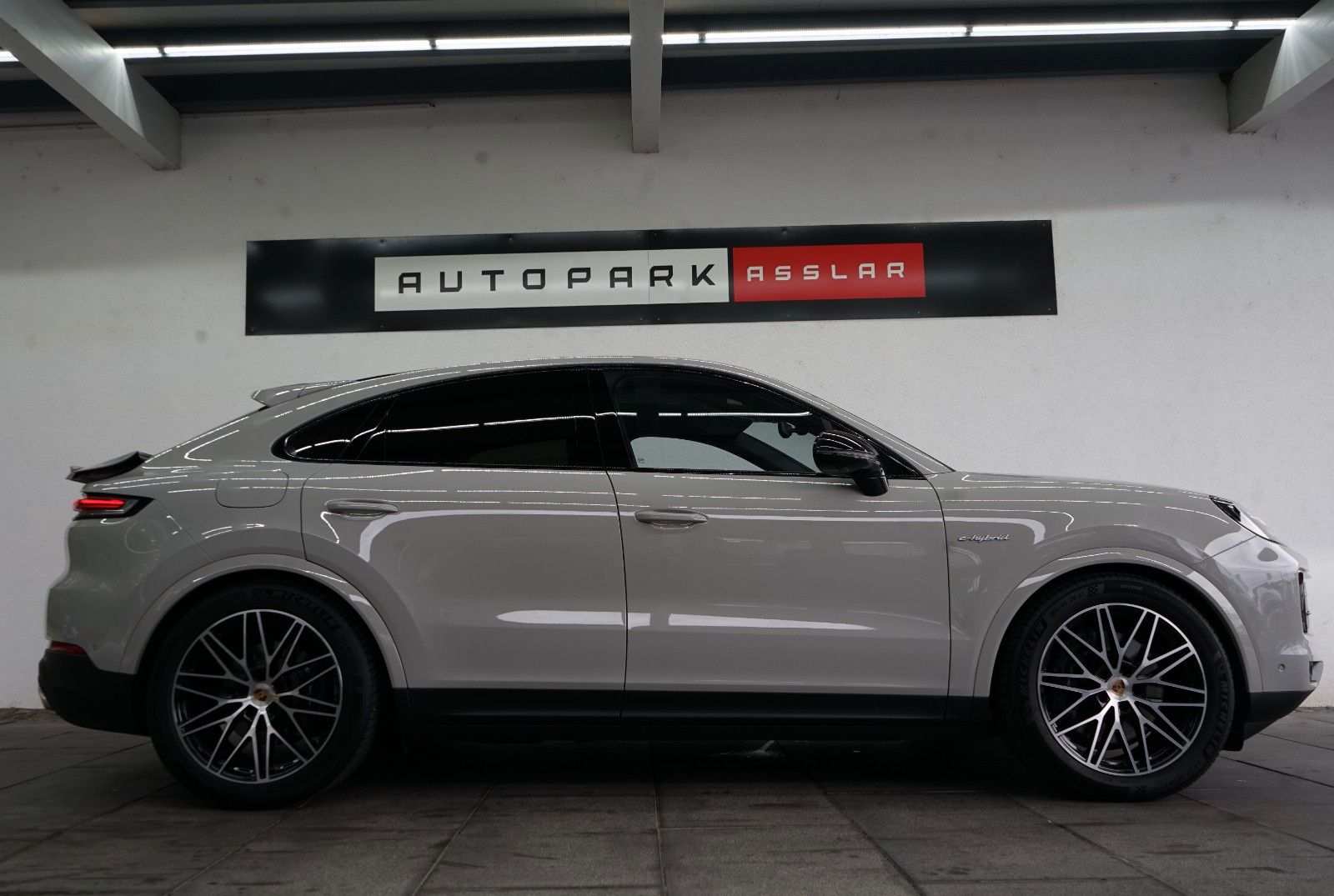 Porsche Cayenne Coupe E-Hybrid/Kreide/HUD/P-DISPLAY/AHK