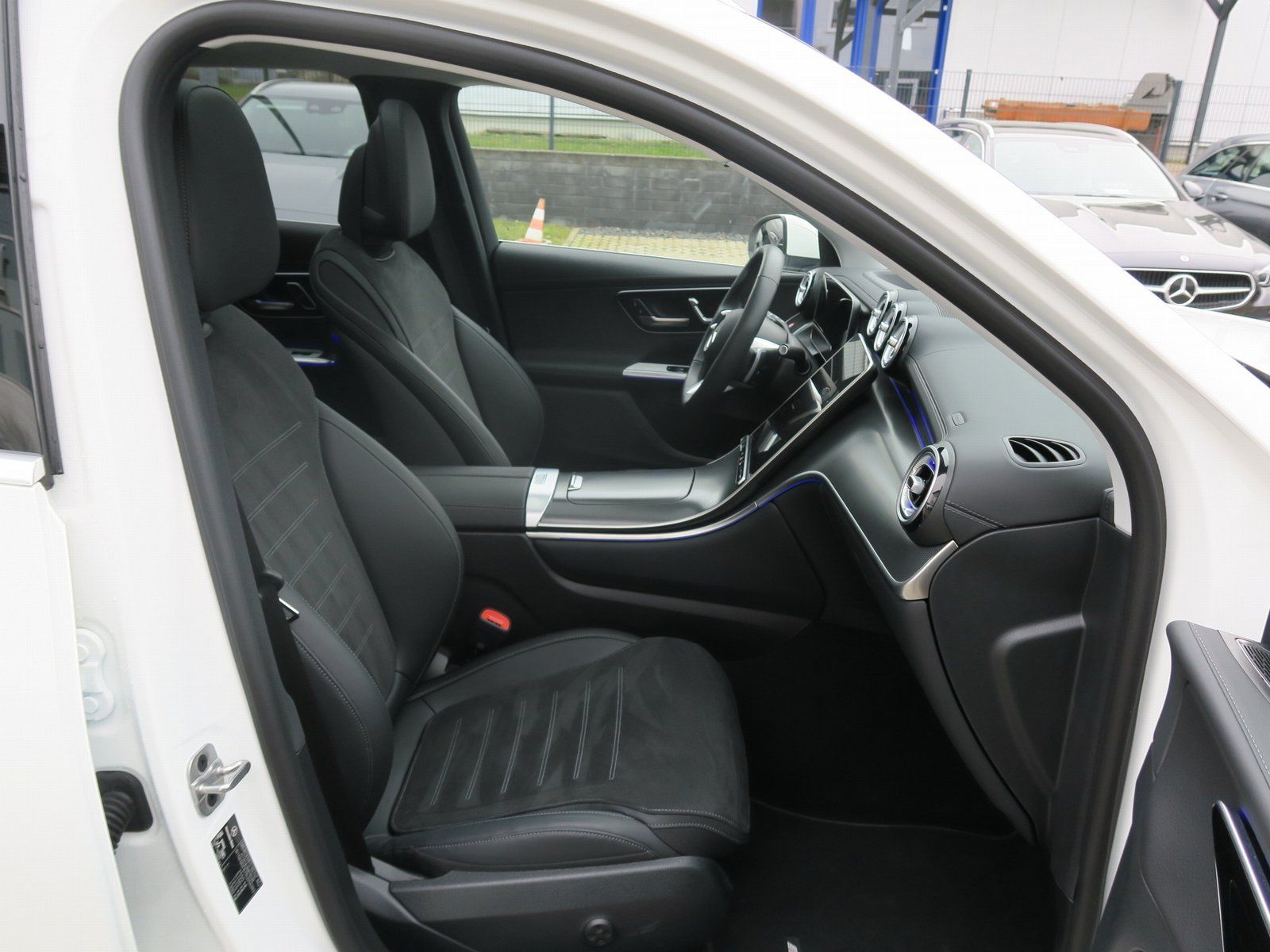 Mercedes-Benz GLC 220 d AMG Line 4M Pan-Dach Burmester HUD AHK