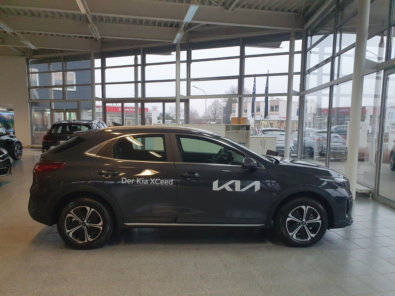 Kia XCeed 1.6 PHEV Spirit - Samsaru's Car Outlet