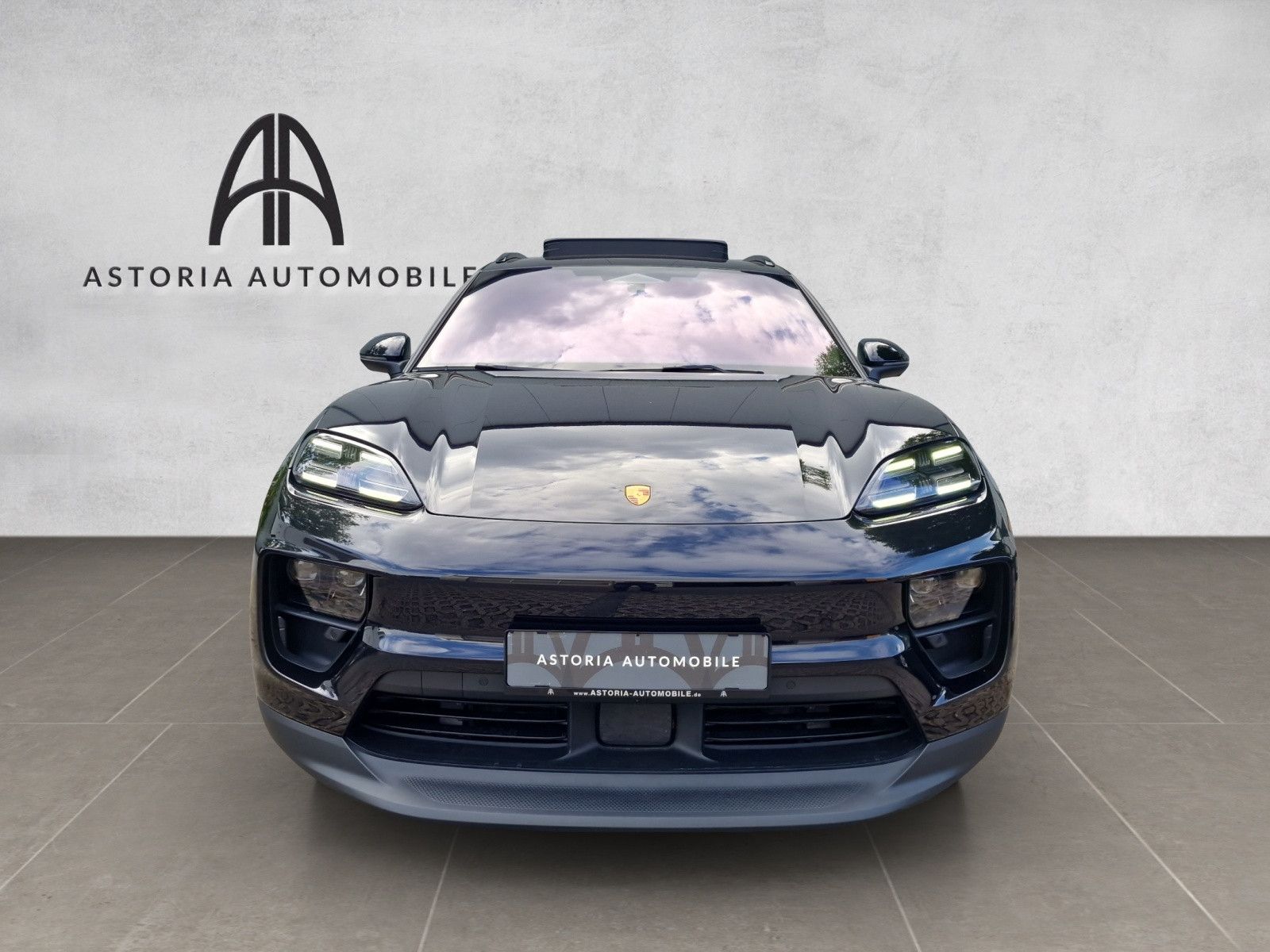 Porsche Macan 4 - Samsaru's Car Outlet