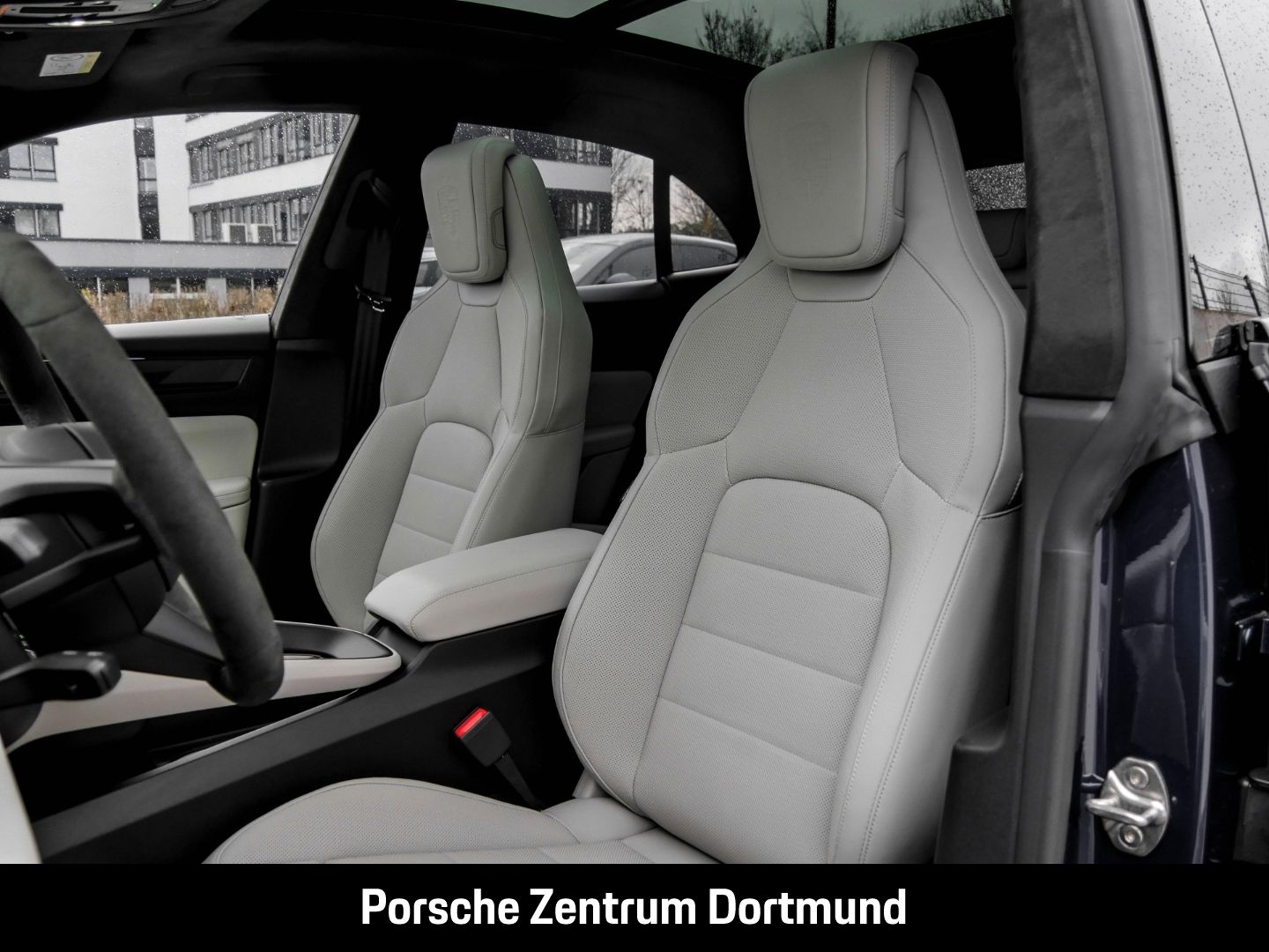Porsche Macan Turbo BOSE Luftfederung Panorama InnoDrive