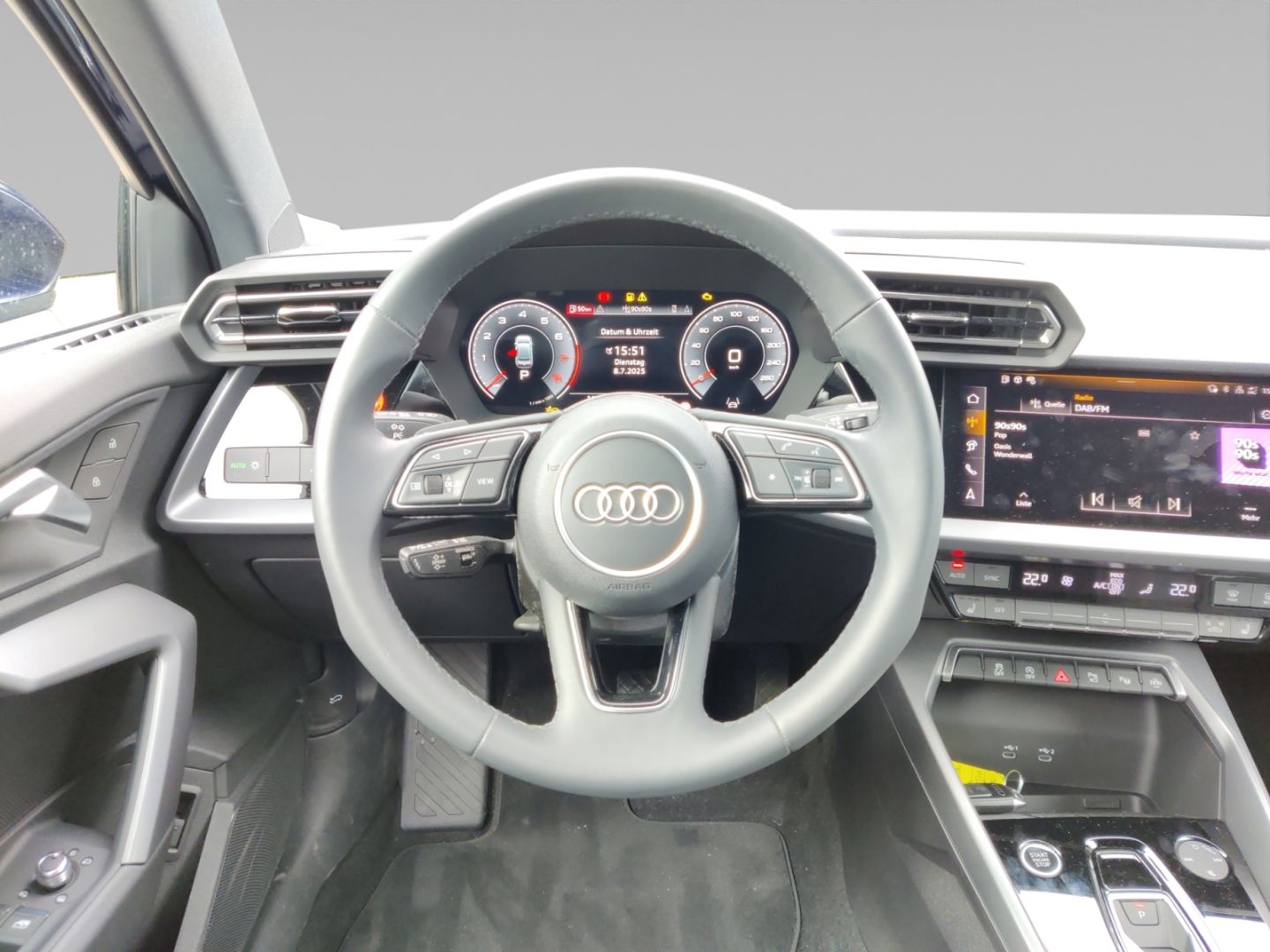 Audi A3 Limo 30 TFSI advanced - Samsaru's Car Outlet