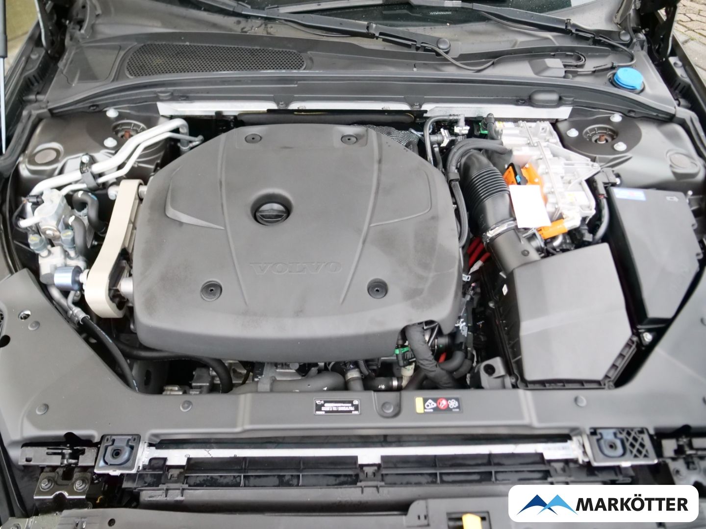 Volvo V60 T6 AWD Recharge Plus Bright  AHK/STHZ/PANO/