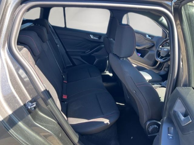 Ford Focus Turnier ST-Line Automat Allwetter Navi LED