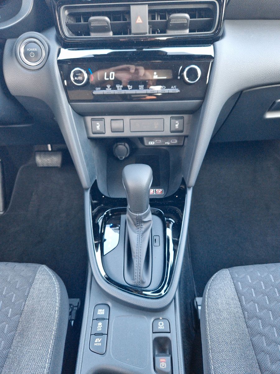 Toyota Yaris Cross 1,5 Teamplayer Safety + Winter Paket