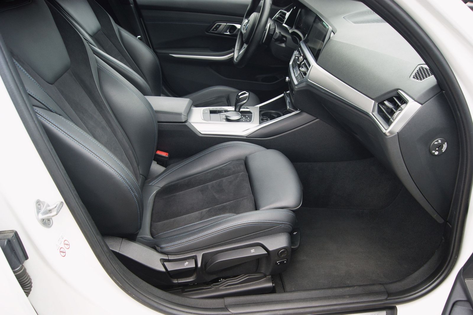 BMW 320d xDrive M Sport - Samsaru's Car Outlet