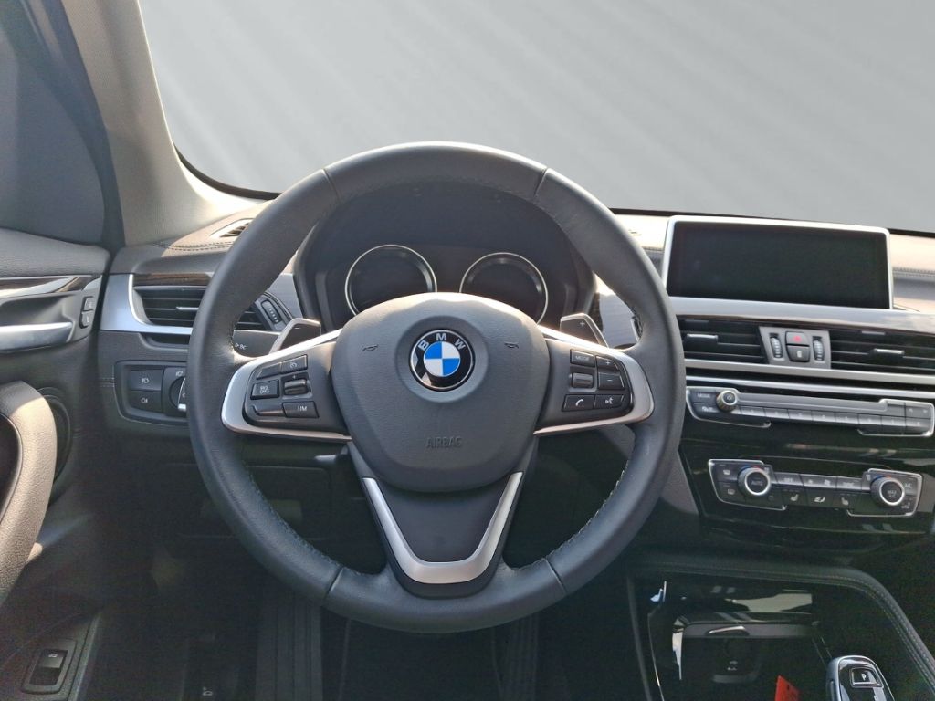 BMW X1 18dA Sport Line - Samsaru's Car Outlet